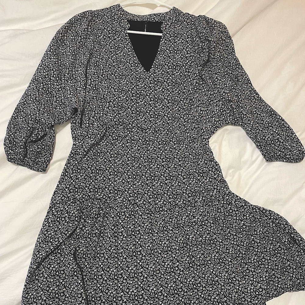 Brand new Staple the Label, 3/4 sleeve dress (XS)